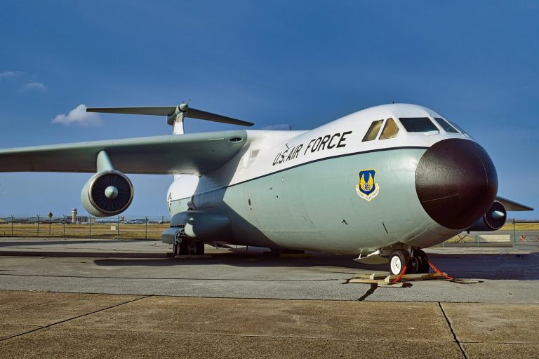 explore the world's top aviation museums showcasing historic aircraft, aviation history, and interactive exhibits for enthusiasts and families alike.