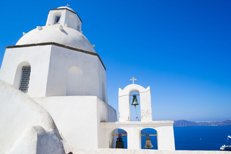 explore the beauty of greek island hopping with our comprehensive guide to the best islands, hidden gems, and travel tips for an unforgettable mediterranean adventure.